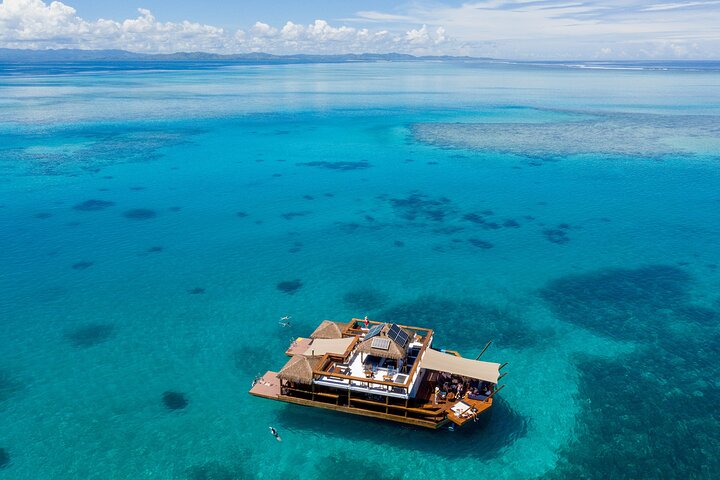 Fiji: Day Trip to Cloud 9 Floating Platform Including Food and Beverages