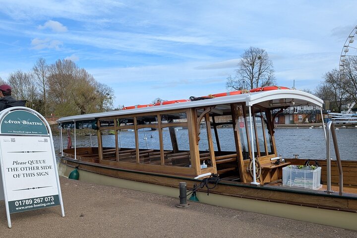 Stratford-upon-Avon: River Cruise and City Audio Tour
