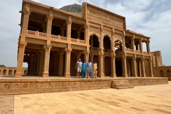 Day Tour in Karachi Unesco Heritage