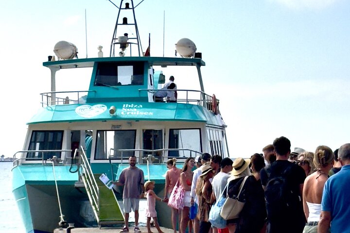 Ibiza to Formentera Cruise with Snorkeling, Paella & Open Bar