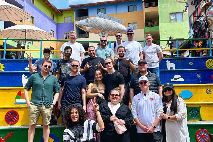 PREMIUM Guatapé Tour: Rock, Luxury boat ride, Meals & Llamas
