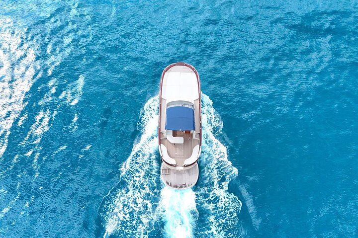 From Sorrento: Positano & Amalfi Coast Boat Tour with Pick Up