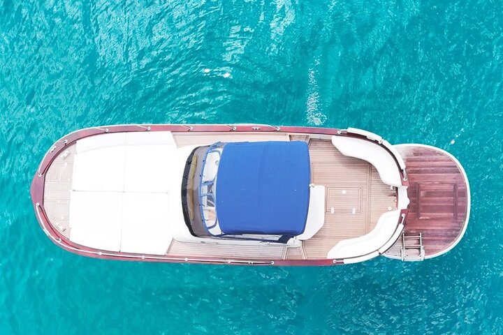 From Sorrento: Positano & Amalfi Coast Boat Tour with Pick Up