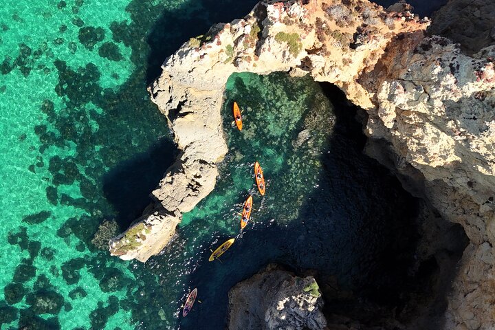 From Lagos: Kayak Tour of Ponta da Piedade Caves by Boat