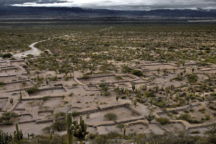 Discover Tafí del Valle and Quilmes Ruins in a Day Tour