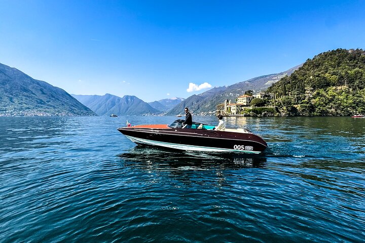 1H - 4H Private Boat Tour on Lake Como 6 pax