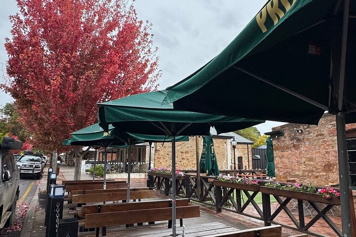Experience Hahndorf & Barossa: Gourmet lunch, Wine, Beer & Treats