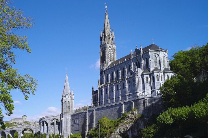 Best Intro to Lourdes in 2 hours with a Local