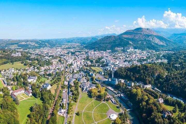 Best Intro to Lourdes in 2 hours with a Local
