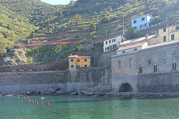 Cinque Terre by train and boat