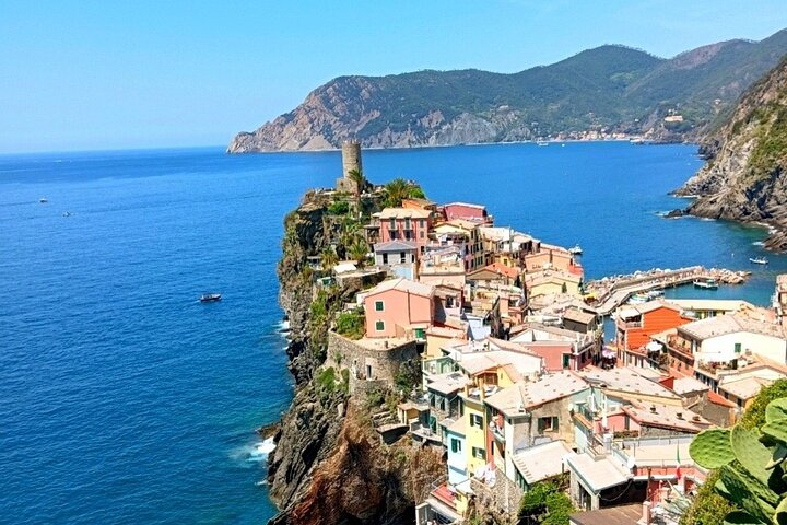 Cinque Terre by train and boat