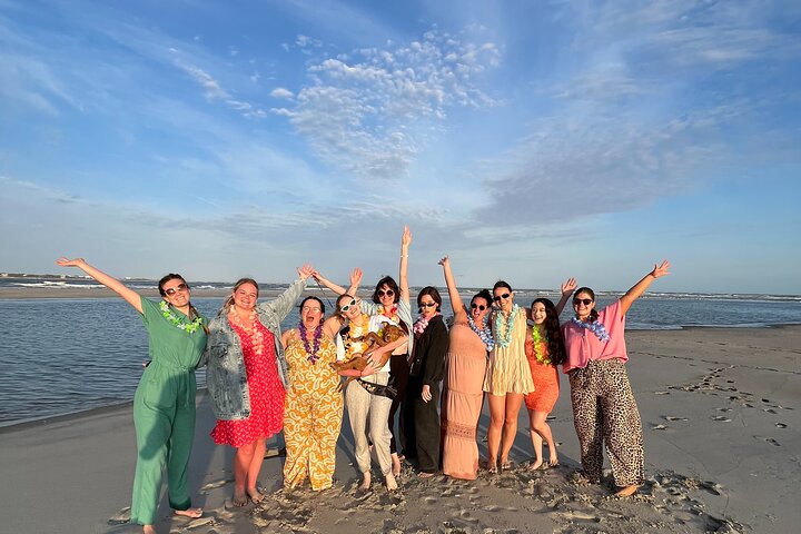 2-Hour Tiki Boat Tour in Folly Beach