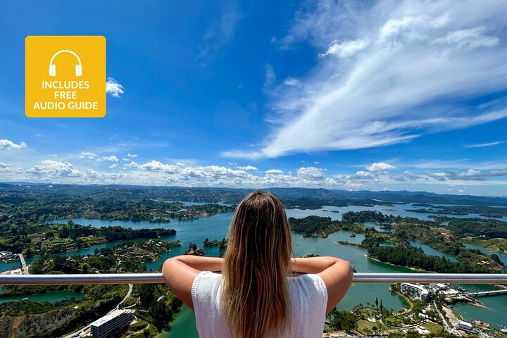 PREMIUM Guatapé Tour: Rock, Luxury boat ride, Meals & Llamas