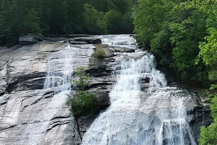 Blue Ridge Parkway and Waterfall Hiking Tour from Asheville