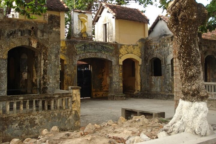 Con Dao Heritage Trail Half Day Experience