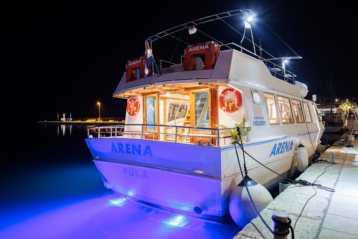 Fantastic DOLPHIN & SUNSET TOUR with dinner ( Pula-NP BRIJUNI )