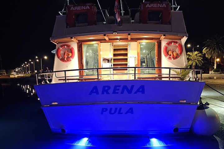 Fantastic DOLPHIN & SUNSET TOUR with dinner ( Pula-NP BRIJUNI )