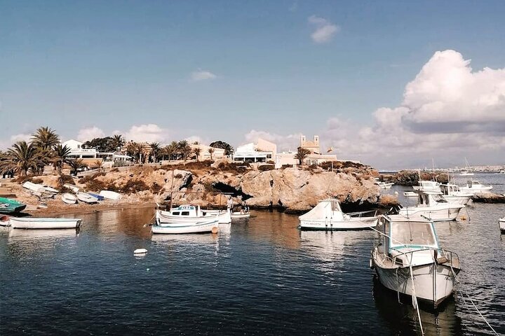 All-Inclusive Pink Lake & Tabarca Island Day Trip from Torrevieja