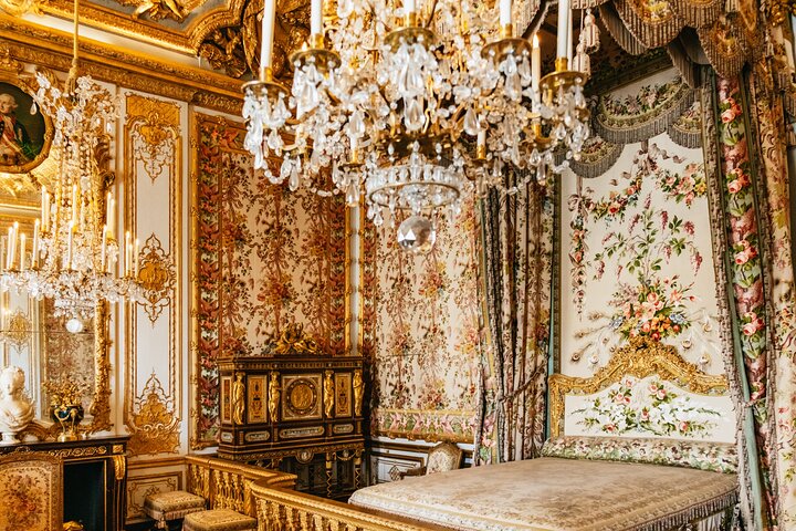 Versailles Palace Guided Tour with Full access