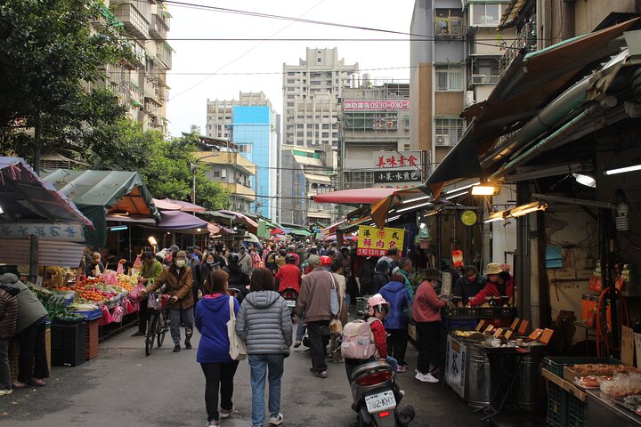 Best E-bike Cycling Tour in Taipei - Includes Local Food & Drinks