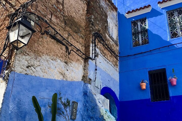 Full-day guided tour from Rabat to Chefchaouen iconic blue city