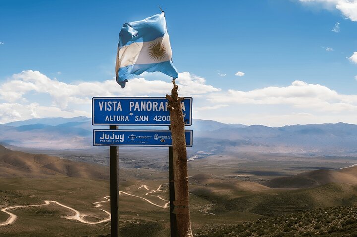 From Jujuy: Serranías del Hornocal and the hill of 14 colors