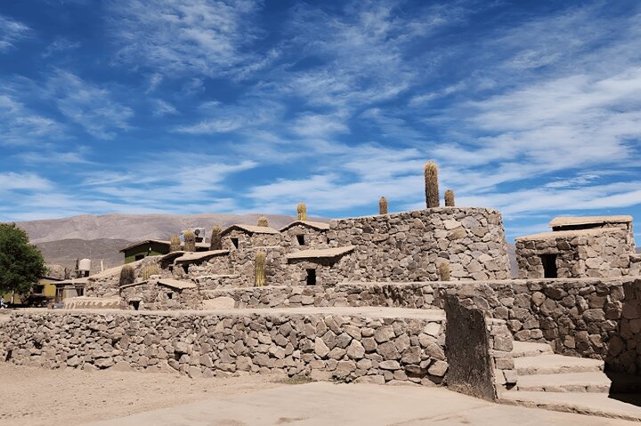 From Jujuy: Serranías del Hornocal and the hill of 14 colors