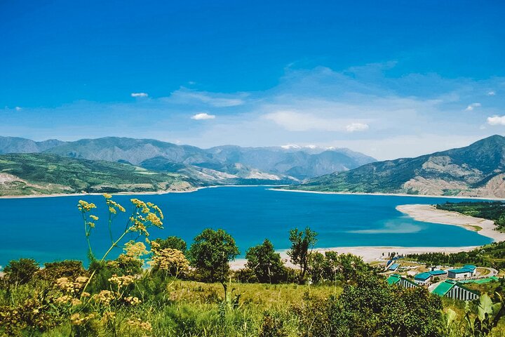 Explore Amirsoy, Chimgan & Charvak – A Full-Day Mountain Tour