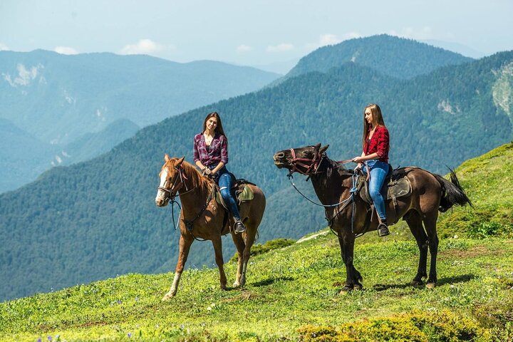 Explore Amirsoy, Chimgan & Charvak – A Full-Day Mountain Tour