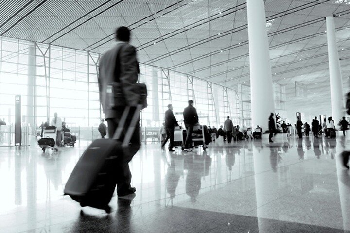 Round-Trip Private-Safe Transfer Between Buffalo Airport & Niagara Falls Canada