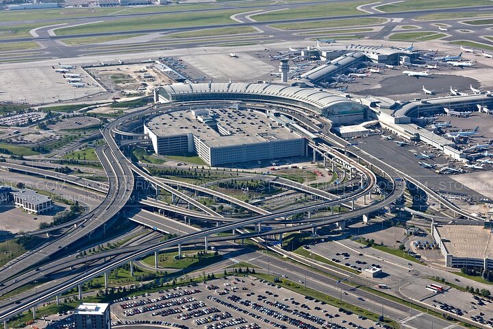 Private Transfer from Buffalo Intl, Airport (BUF) to Niagara Falls Canada