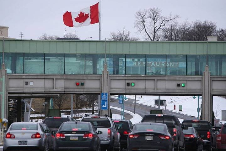 Private Transfer from Buffalo Intl, Airport (BUF) to Niagara Falls Canada