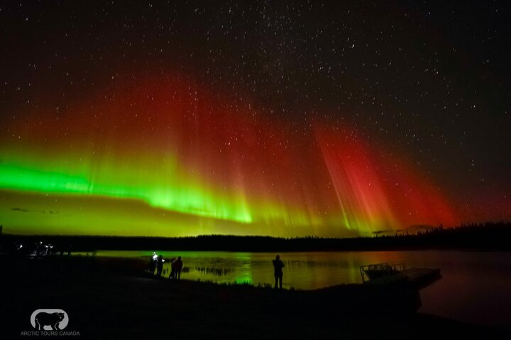 2 - Night Aurora Quest with Glass Tipi Experience