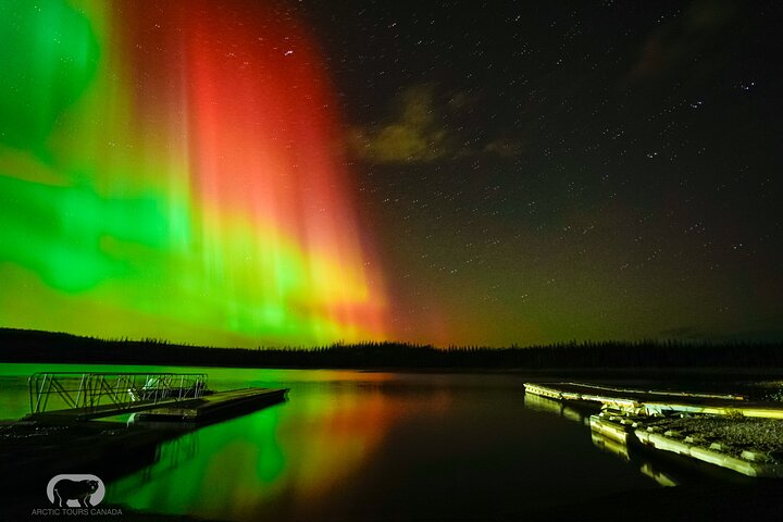 2 - Night Aurora Quest with Glass Tipi Experience