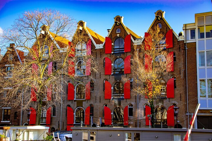 Amsterdam All-Inclusive 90-Minutes Canal Cruise by Captain Jack