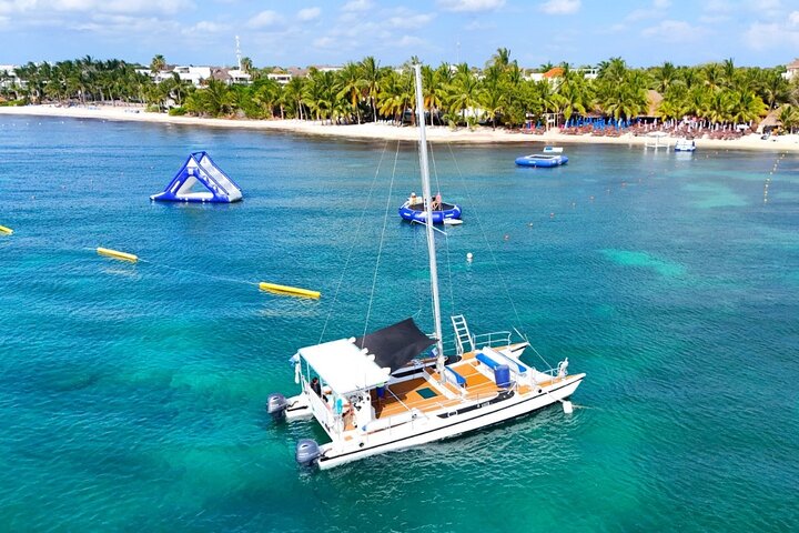 4 Hour Cozumel Turtle Sanctuary Experience on a Luxury Catamarán