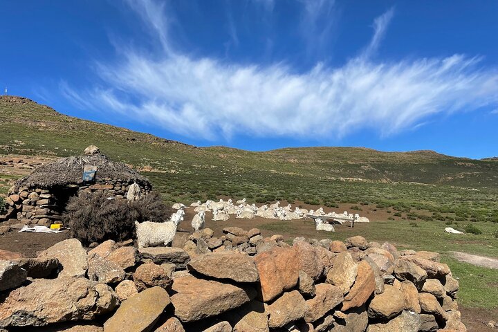 Lesotho Combo Day Tour: Hike-Cycle-4X4