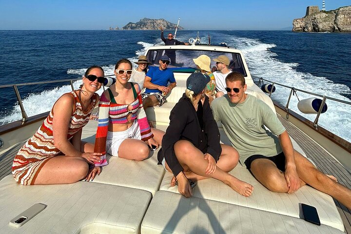 Positano & Amalfi Coast Small-Group Boat Day Tour from Sorrento