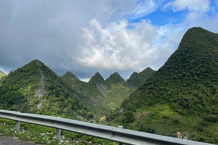 Cultural Trekking Tour of H'Mong Village In Dong Van