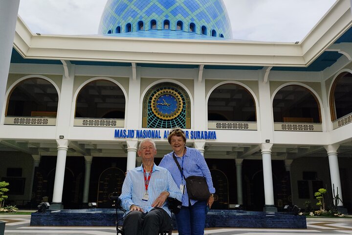 Private Day Tour Surabaya Historiculture