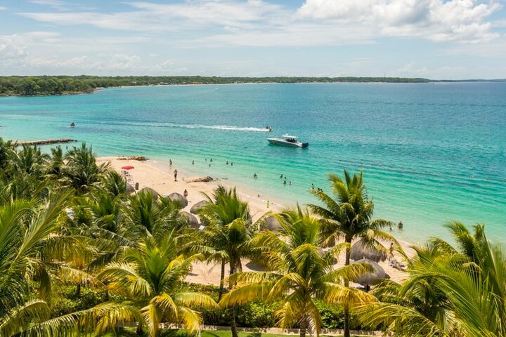 Cartagena 5 Island Hop Tour: Lunch, Snorkel, Beach Clubs, & More