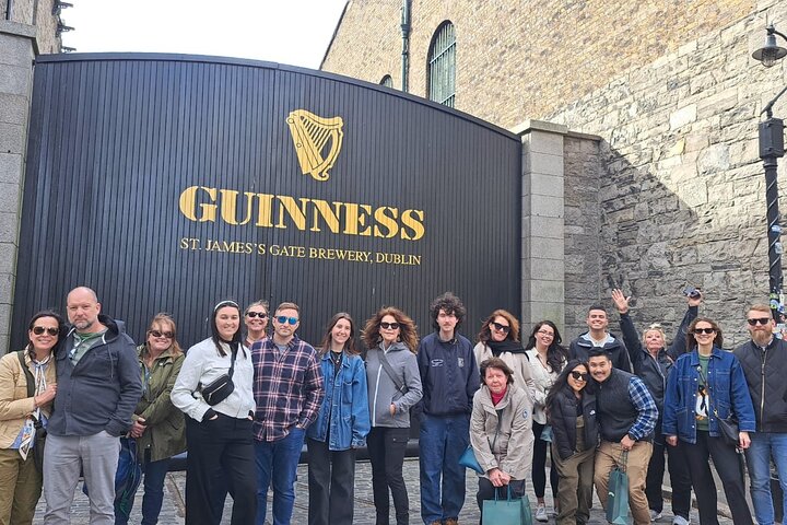 St Patrick's Cathedral, Book of Kells and Dublin Castle Tour