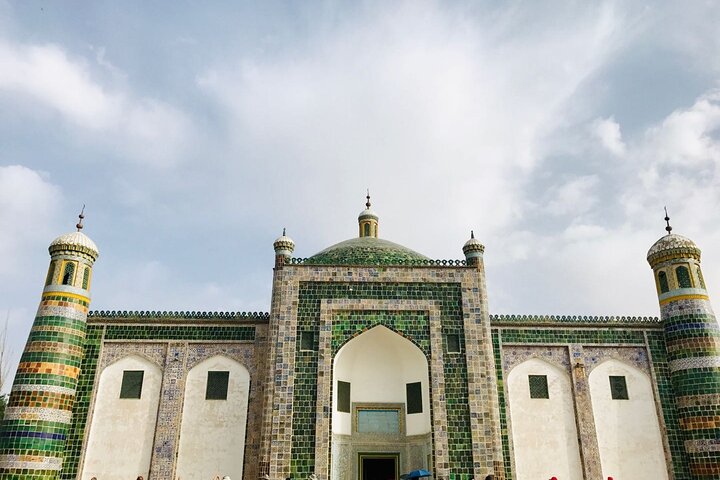 PRI Day Tour in Kashgar including Apa Hoja Tomb, Id Ghar Mosque