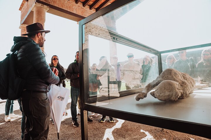Pompeii Small Group Tour with an Archaeologist