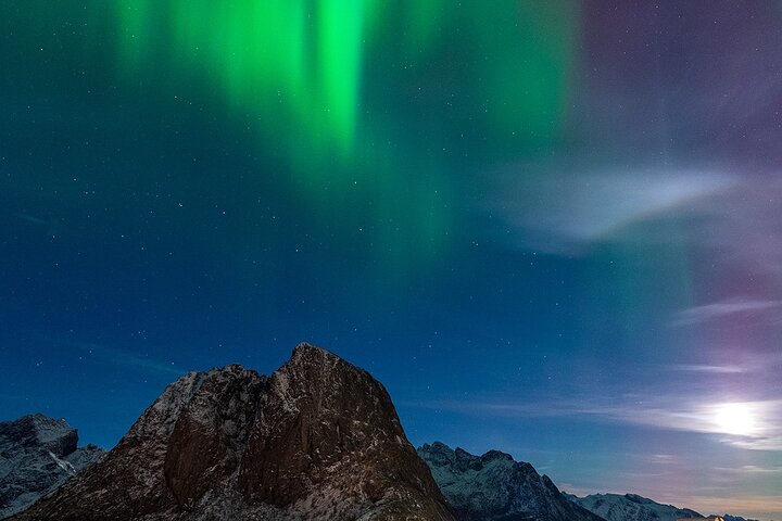 Lofoten Ultimate Aurora Hunt