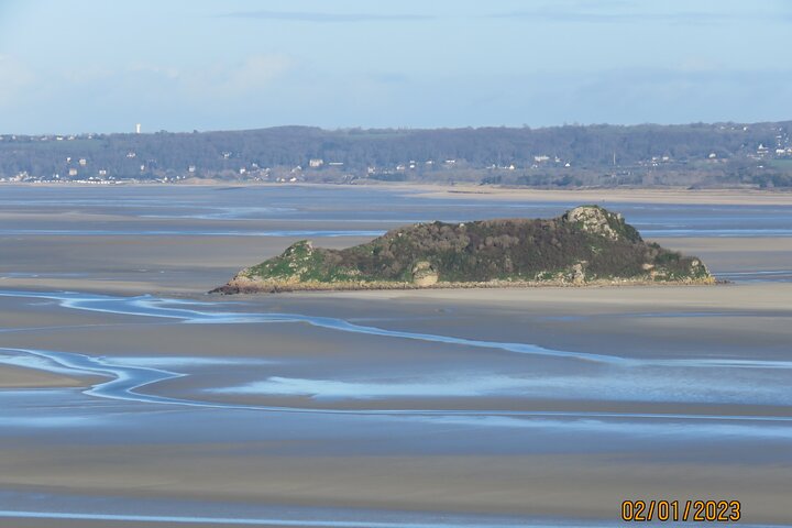 2 hour guided tour of Mont Saint Michel, abbey ticket included