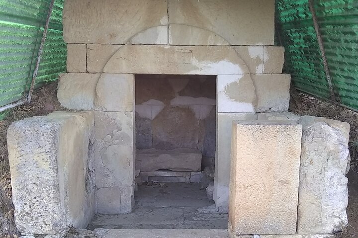 UNESCO Heritage Tour: Ancient Lin & Royal Tombs of Selca