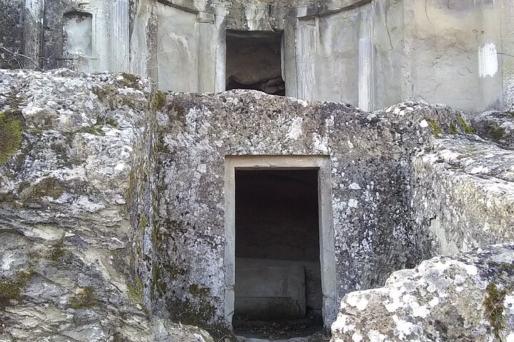 UNESCO Heritage Tour: Ancient Lin & Royal Tombs of Selca