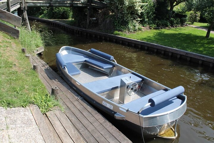 Boat Rental with Steering Wheel and Cushions
