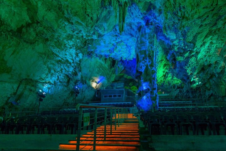 Gibraltar Shore Excursion: The Original Rock, Shop & Caves Tour